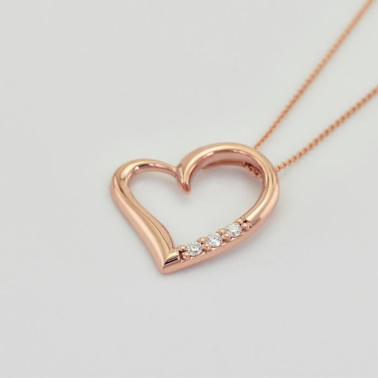 Stříbrný přívěsek srdce s diamanty Tanish 103498