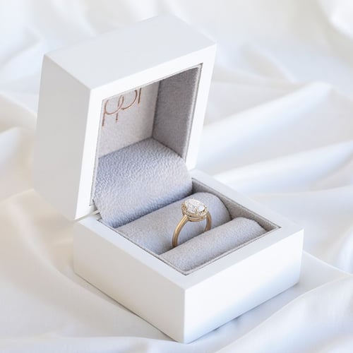 Prsten s moissanitem a lab-grown diamanty Arya
