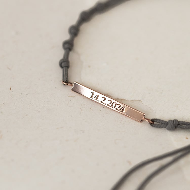 Šňůrkový náramek s gravírem Bar 136803