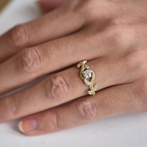 Vintage zásnubní prsten s lab-grown diamanty Vindo