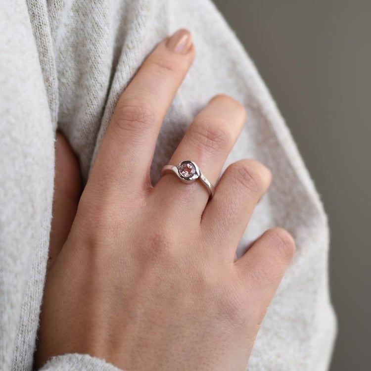 Morganitový zásnubní prsten ze zlata 51532