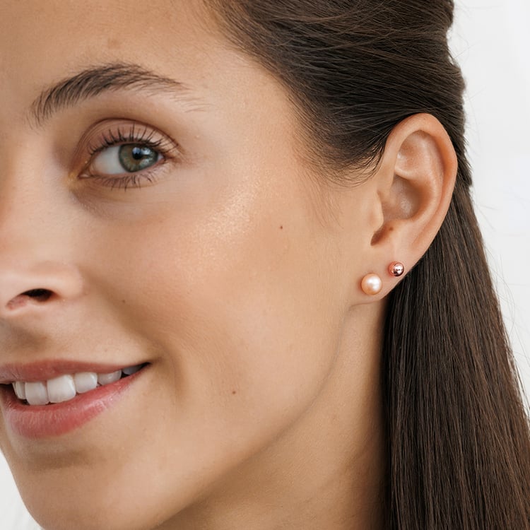 Stříbrné napichovací náušnice s broskvovými perlami 158395