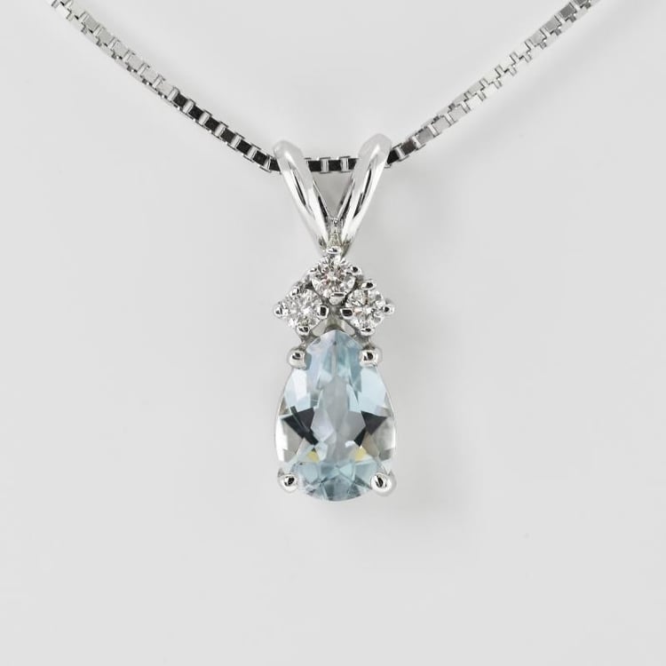 Zlatý náhrdelník 16128