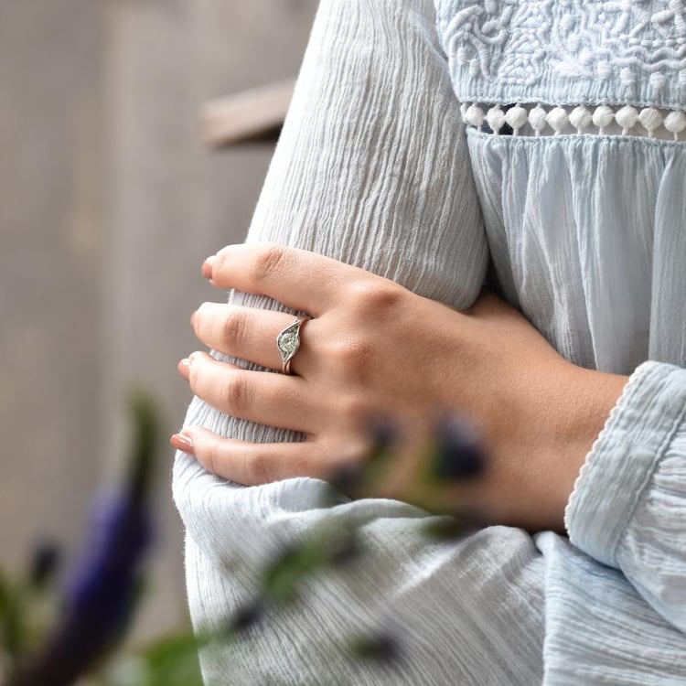 Platinový zásnubní prsten 32116