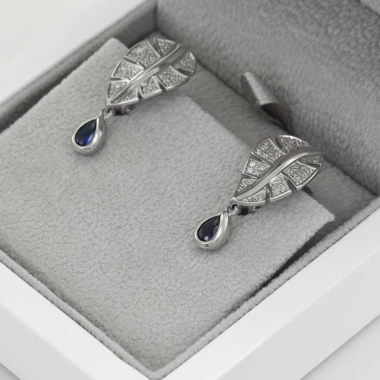 Stříbrné náušnice se safíry 50027