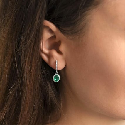 Smaragdové visací náušnice s diamanty Azura