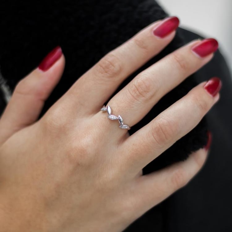 Stříbrný prsten s kubickými zirkony 19415