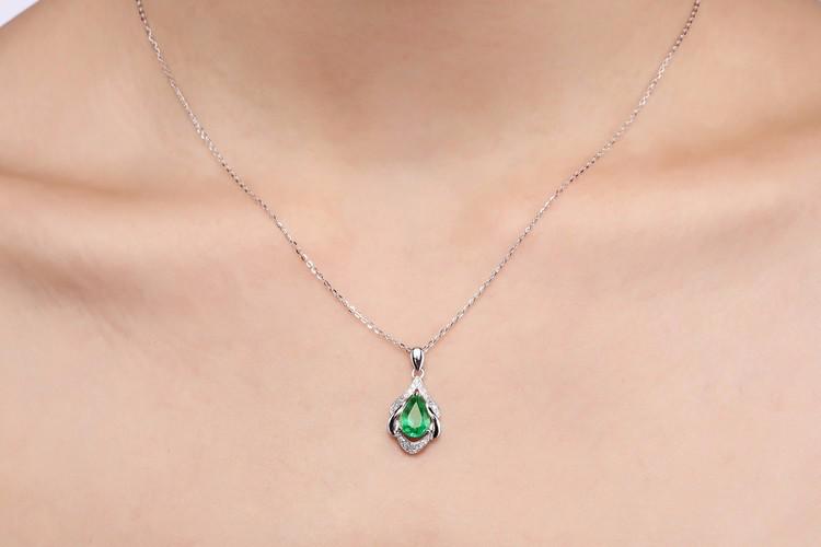 Náhrdelník ze zlata Beatrice 7005