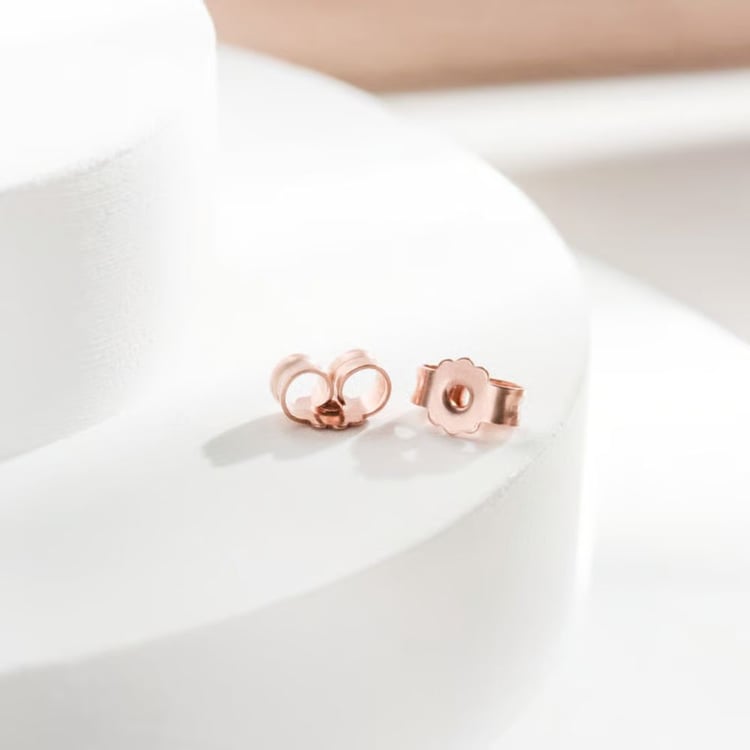 Stříbrná náušnicová puzeta Lora 166672