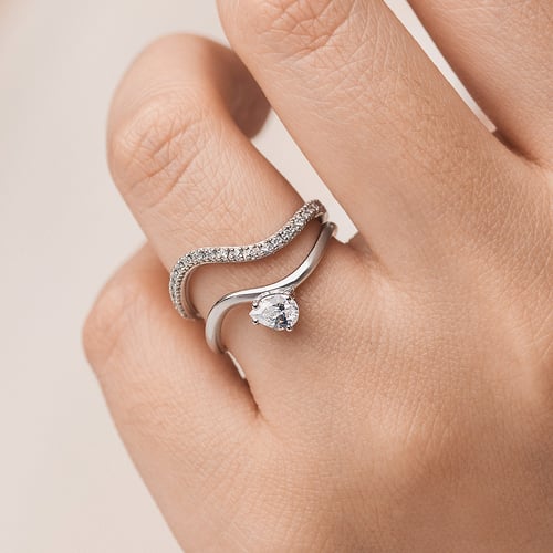 Romantický zásnubní set atypických prstýnků s diamanty Darya