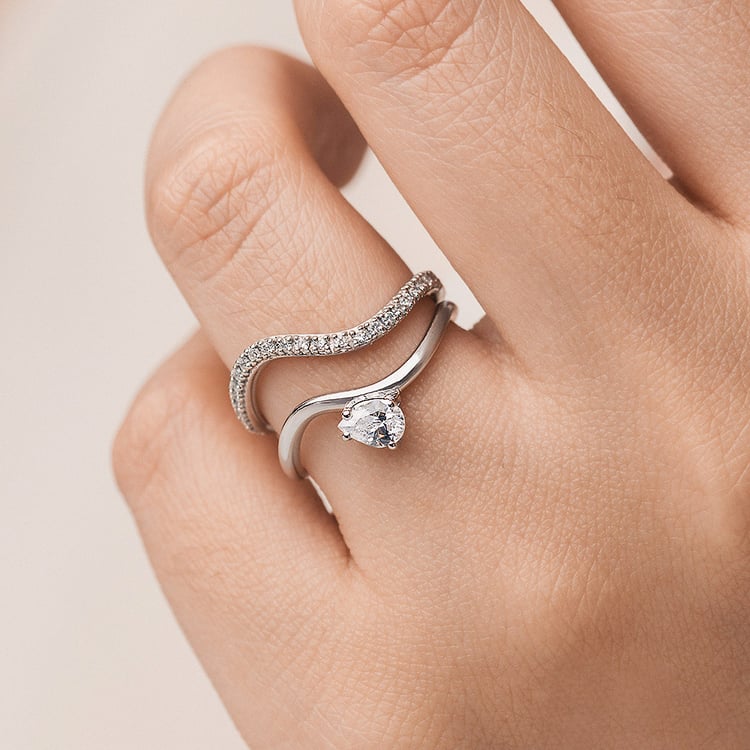 Romantický zásnubní set atypických prstýnků s diamanty 156530