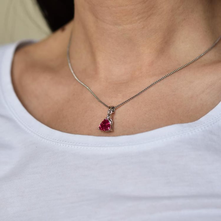Náhrdelník s rubínem 21003