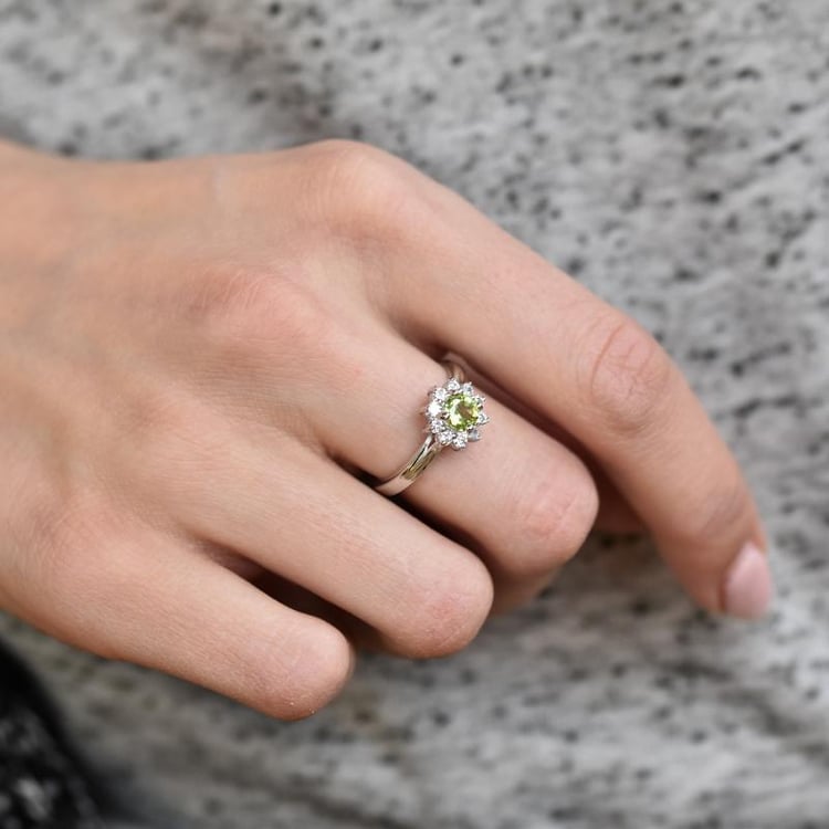 Prsten ze stříbra s olivínem 27927
