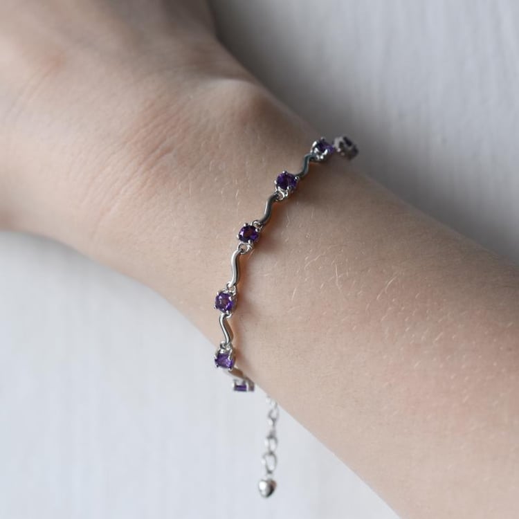 Stříbrný náramek s ametysty Cordelia 16723