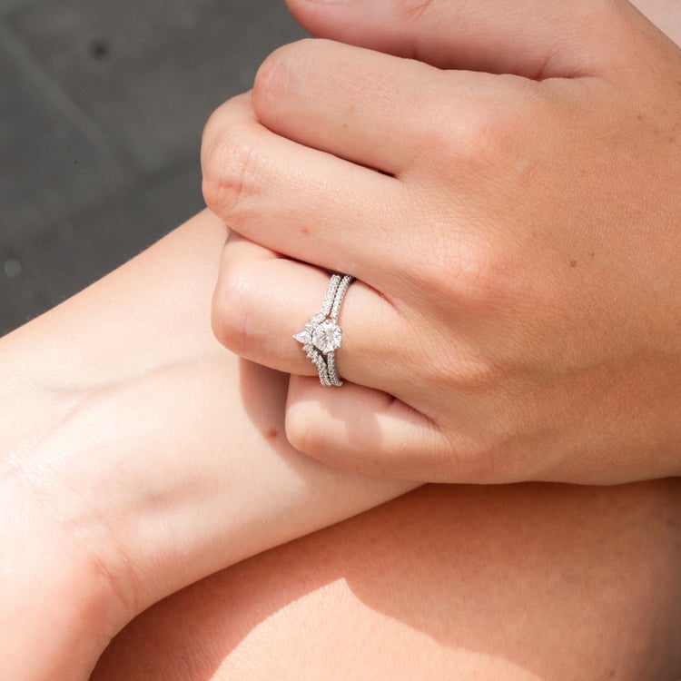 Vykrojený eternity prsten s lab-grown diamanty Phineas 142555