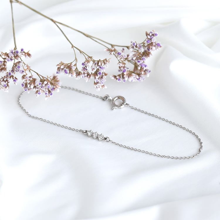 Minimalistický náramek se třemi diamanty ze zlata 80895