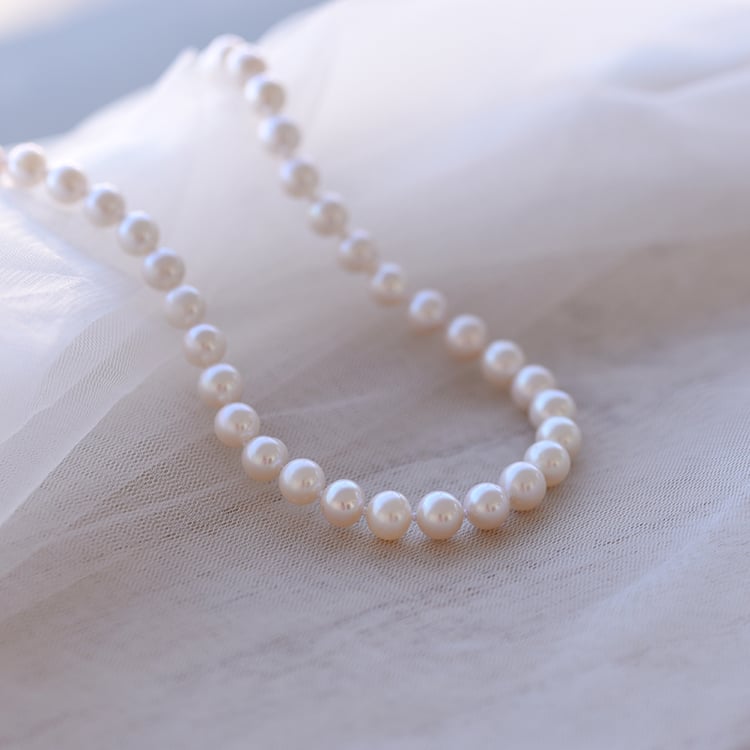 Perlový náhrdelník 61936