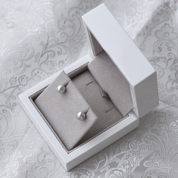 Napichovací náušnice s perlami 63788