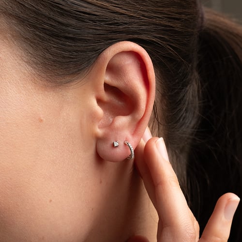 Náušnice s 2mm moissanity Tiny