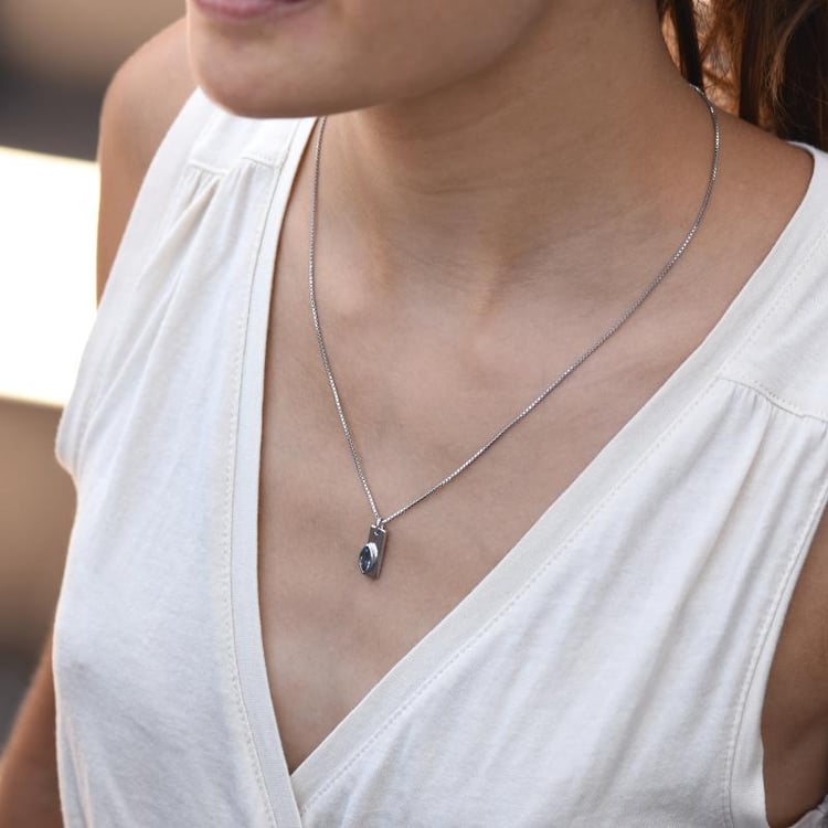 Náhrdelník s topazem 19203