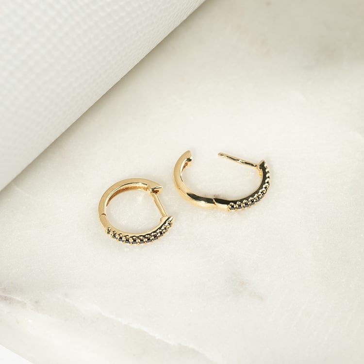 Kruhové náušnice s černými diamanty Gomati 134006