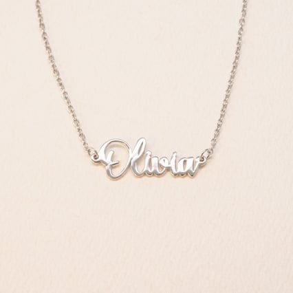 Stříbrný náramek se jménem Elissa