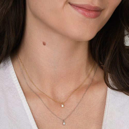 Minimalistický přívěsek ze zlata s emerald lab-grown diamantem Lias