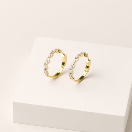 Elegantní náušnice ze zlata s přírodními diamanty Anila