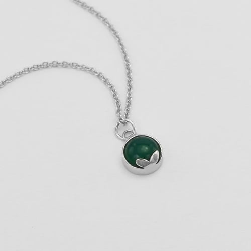 Zlatý přívěsek s cabochon onyxem Azalea