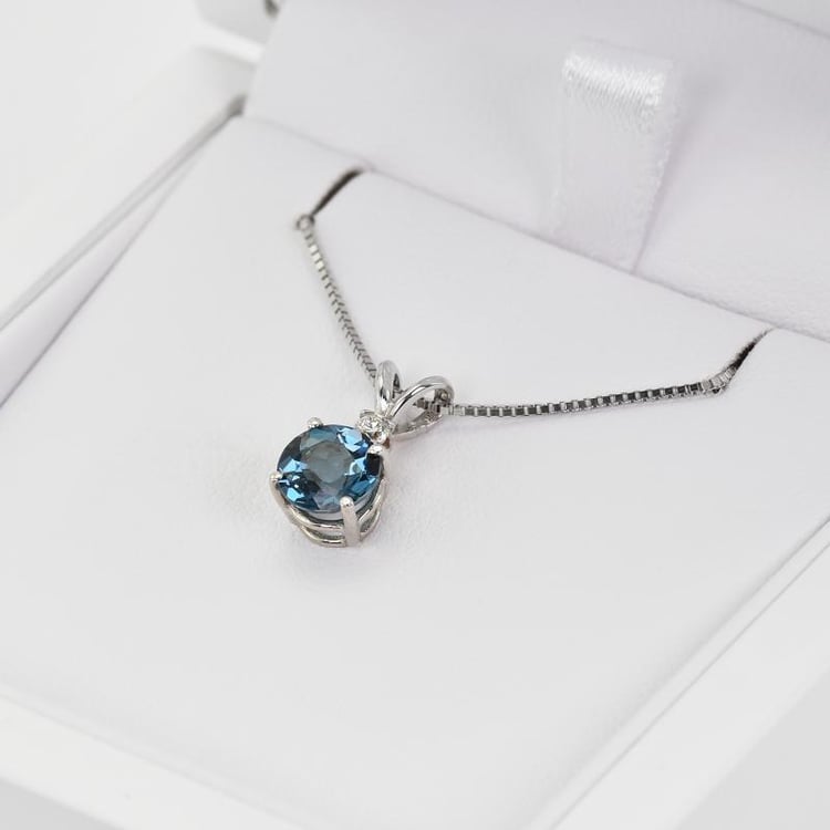 Náhrdelník s topazem a diamantem 14774