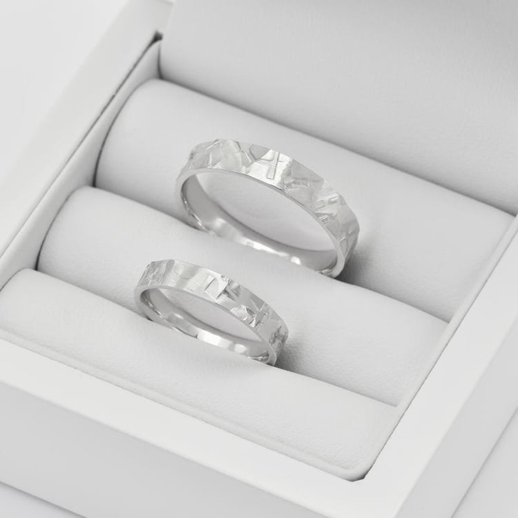 Zlaté snubní prsteny 37764