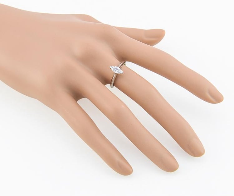 prsten s diamantem 1031