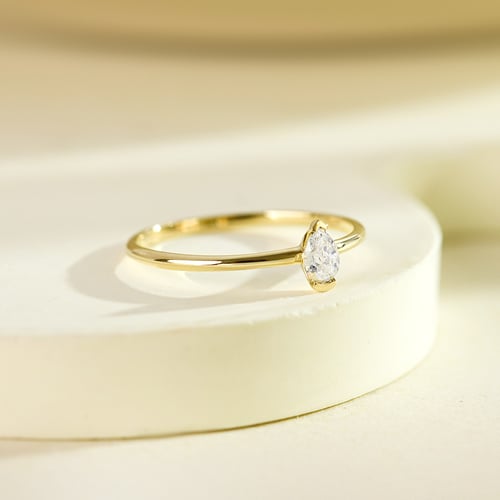 Minimalistický prsten ze zlata s pear diamantem Valentin