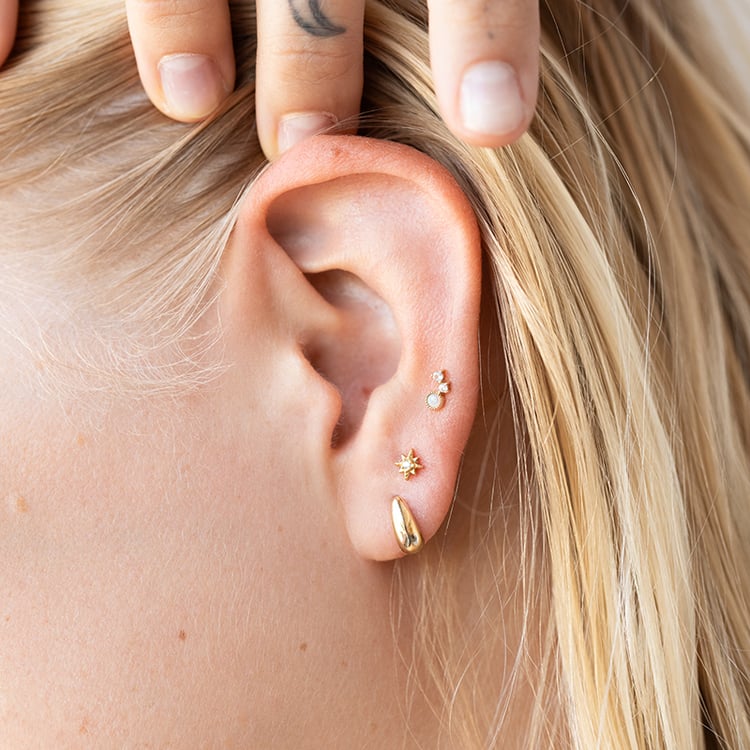 Zlaté náušnice s opály a safíry Meadow 126597