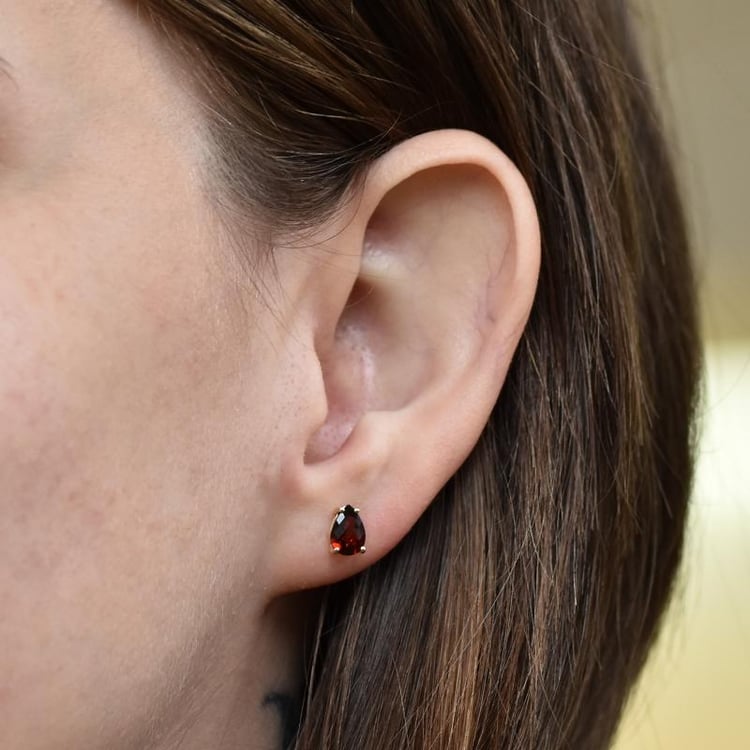 Granátové náušnice ze zlata 26405