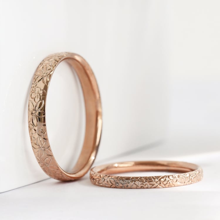 Snubní prsteny s ruční rytinou květin Willis 118082