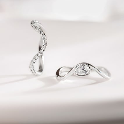 Atypický prsten s lab-grown diamanty May