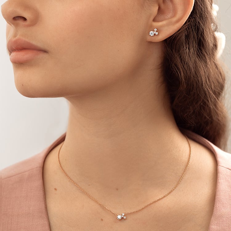 Stříbrné cluster náušnice s moissanity a lab-grown diamanty Kerrie 153111