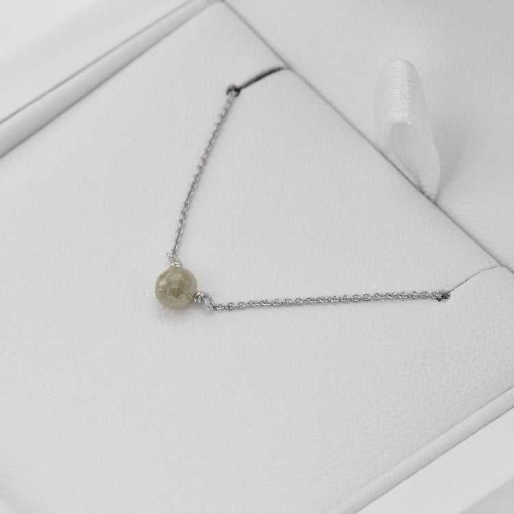 Náhrdleníkze zlata s diamantem 37037