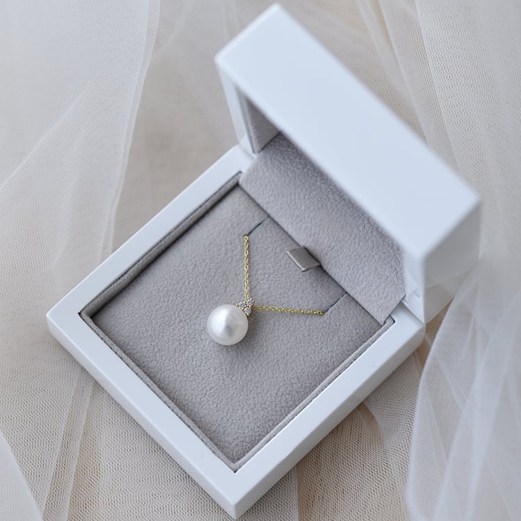 Přívěsek s perlou a zirkony 61497