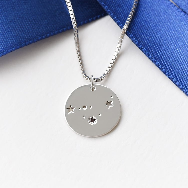 Zlatý přívěsek se souhvězdím a drahokamem 90038