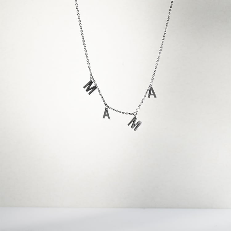Stříbrný náhrdelník s písmenky Mama 121888