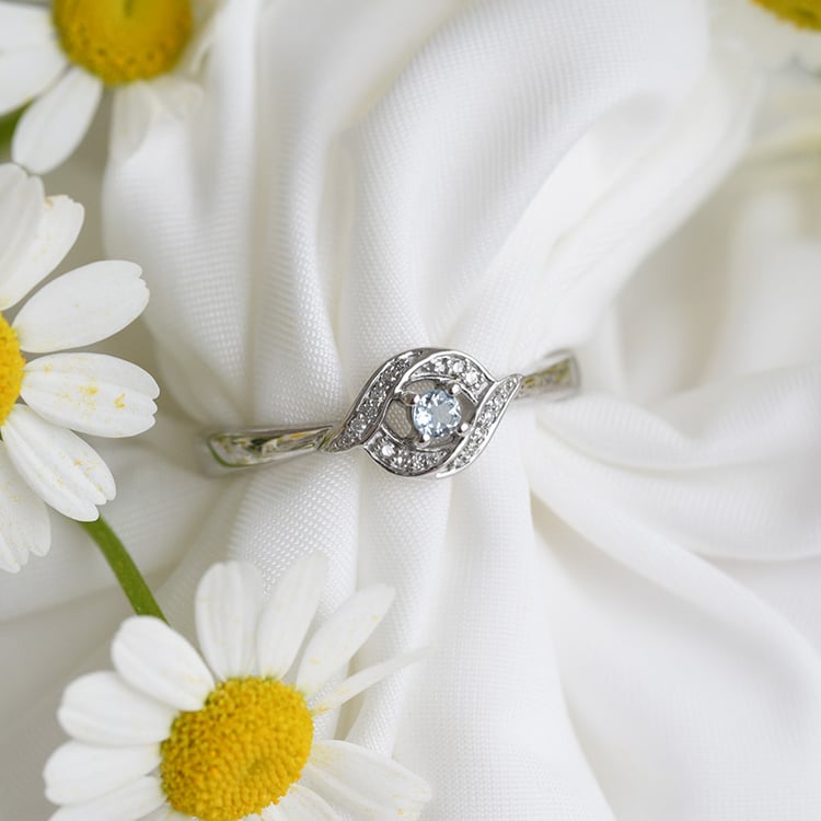 Zlatý akvamarínový zásnubní prsten 82231