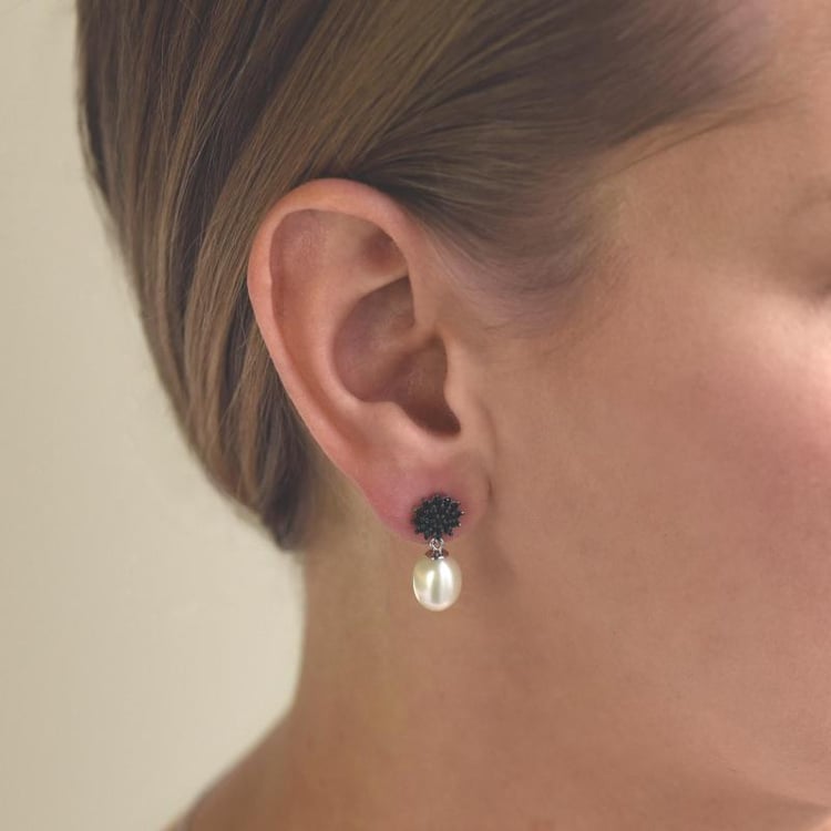 Stříbrné visací náušnice s perlou a černými zirkony 51741