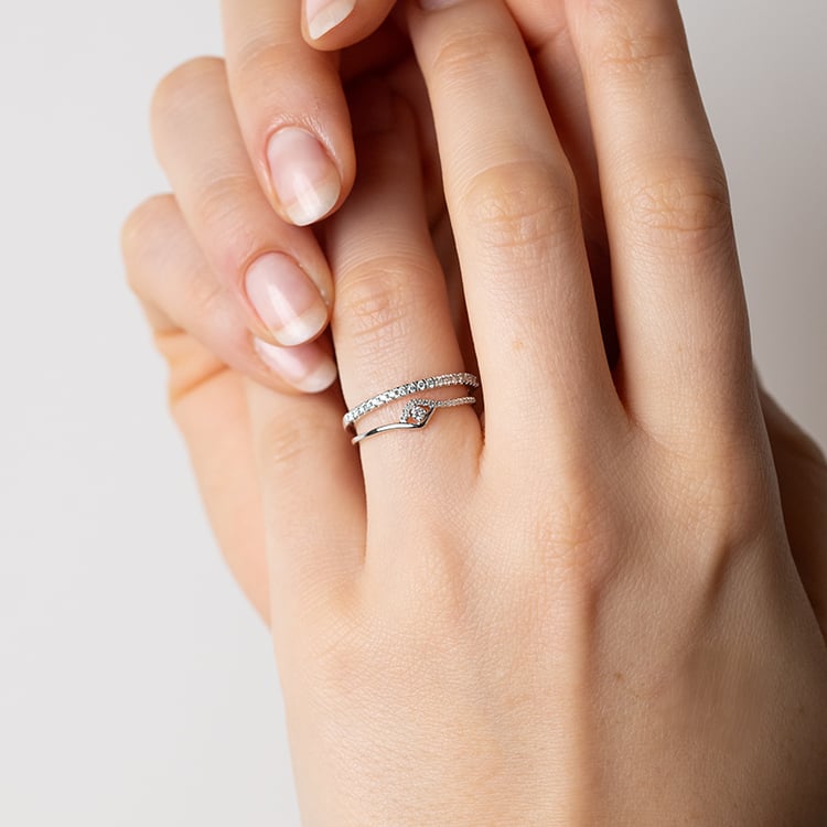 Stříbrný romantický prsten s lab-grown diamanty Anthia 148043