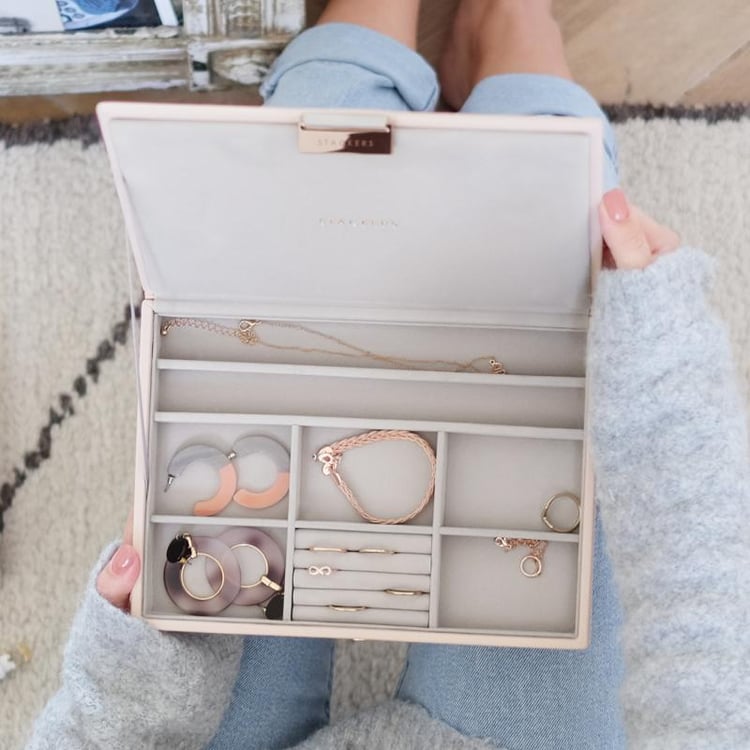 Světle růžová šperkovnice z veganské kůže 52180