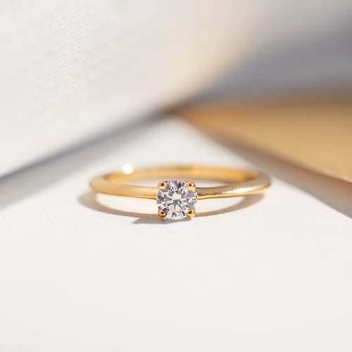 Elegantní zásnubní prsten s diamanty Nixon