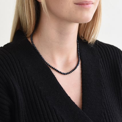 Náhrdelník z černých perel Pritii