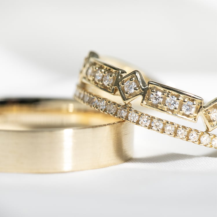 Trendy zlatý prsten s diamanty Ward 128646