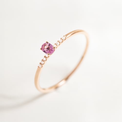 Zásnubní prsten s růžovým safírem a lab-grown diamanty Terry